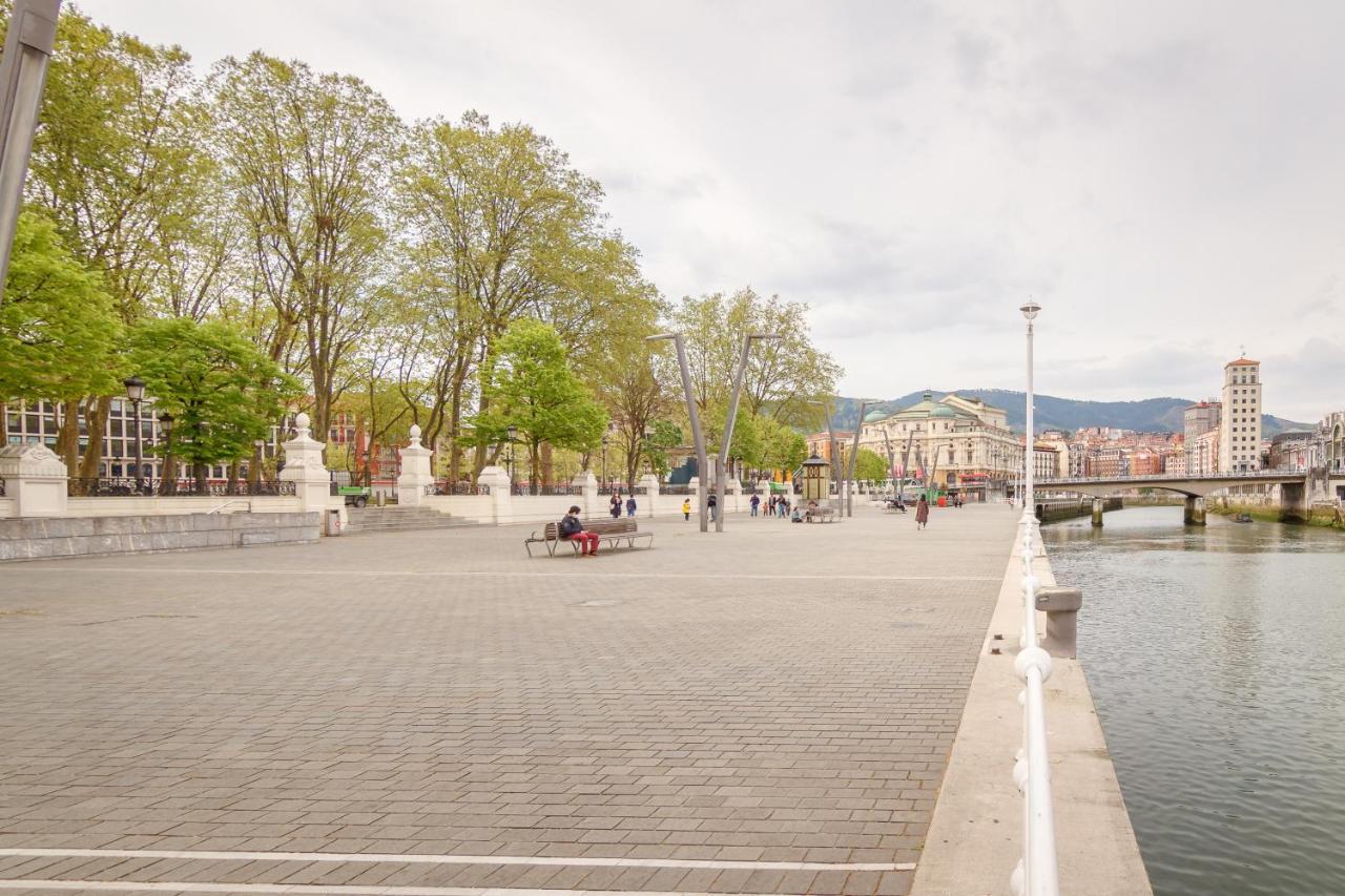 Paseo Del Arenal En El Casco Viejo Lejlighed Bilbao Eksteriør billede