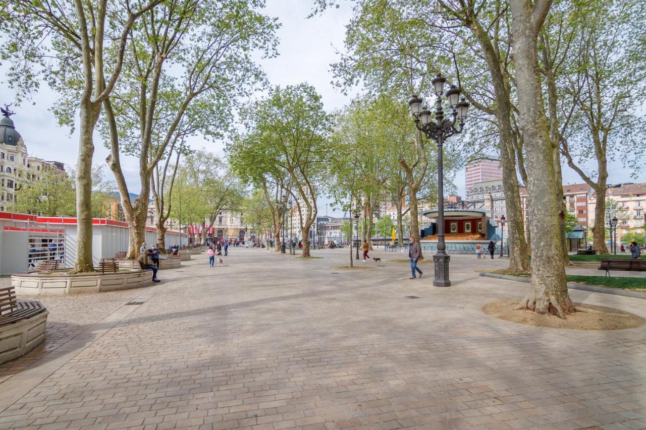 Paseo Del Arenal En El Casco Viejo Lejlighed Bilbao Eksteriør billede